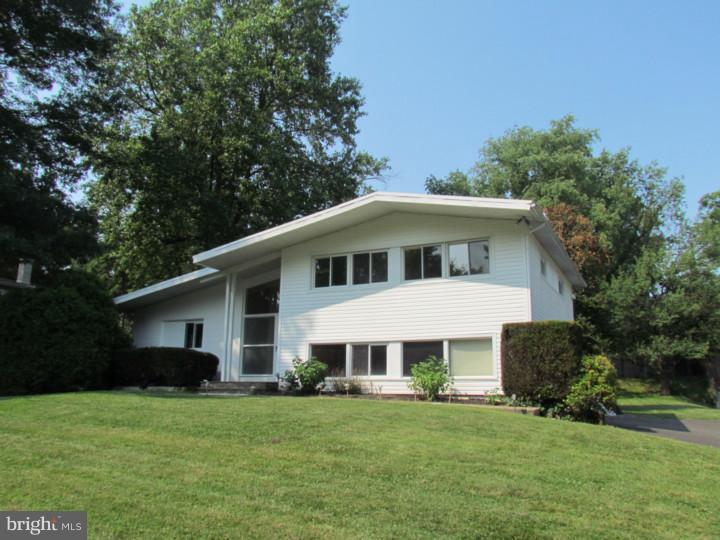 1004 Fraser Road Glenside, PA 19038 - Photo 1 of 24 Exterior Front