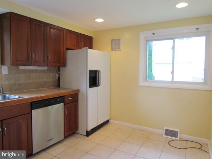 1004 Fraser Road Glenside, PA 19038 - Photo 14 of 24 Kitchen