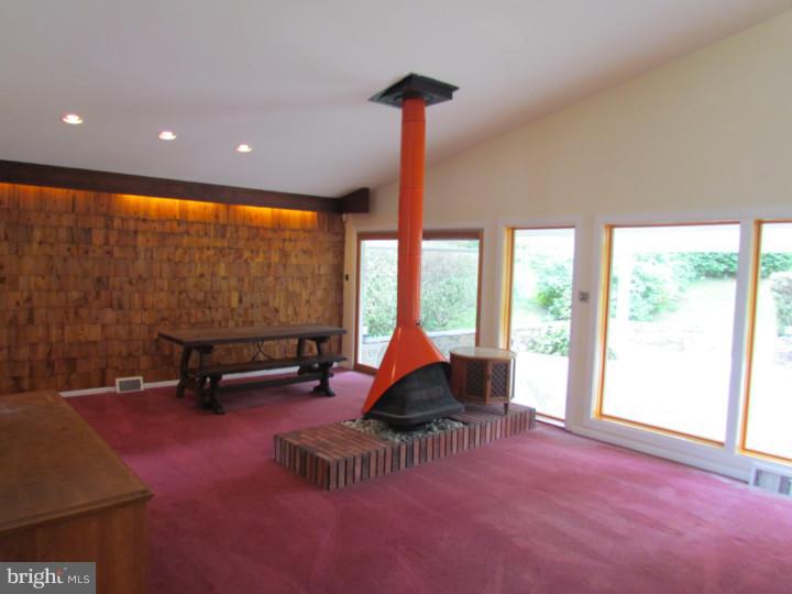 1004 Fraser Road Glenside, PA 19038 - Photo 8 of 24 Living Room