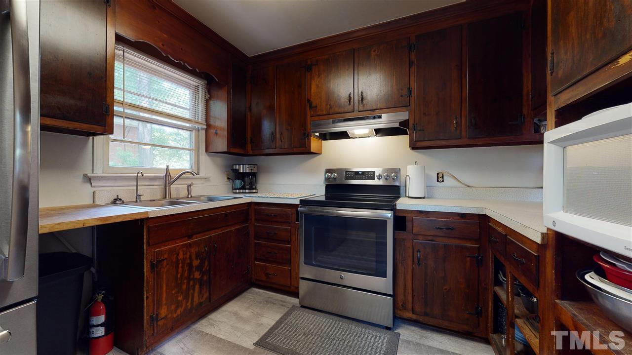 3217 Ward Road Raleigh, NC 27604 - Photo 9 of 24