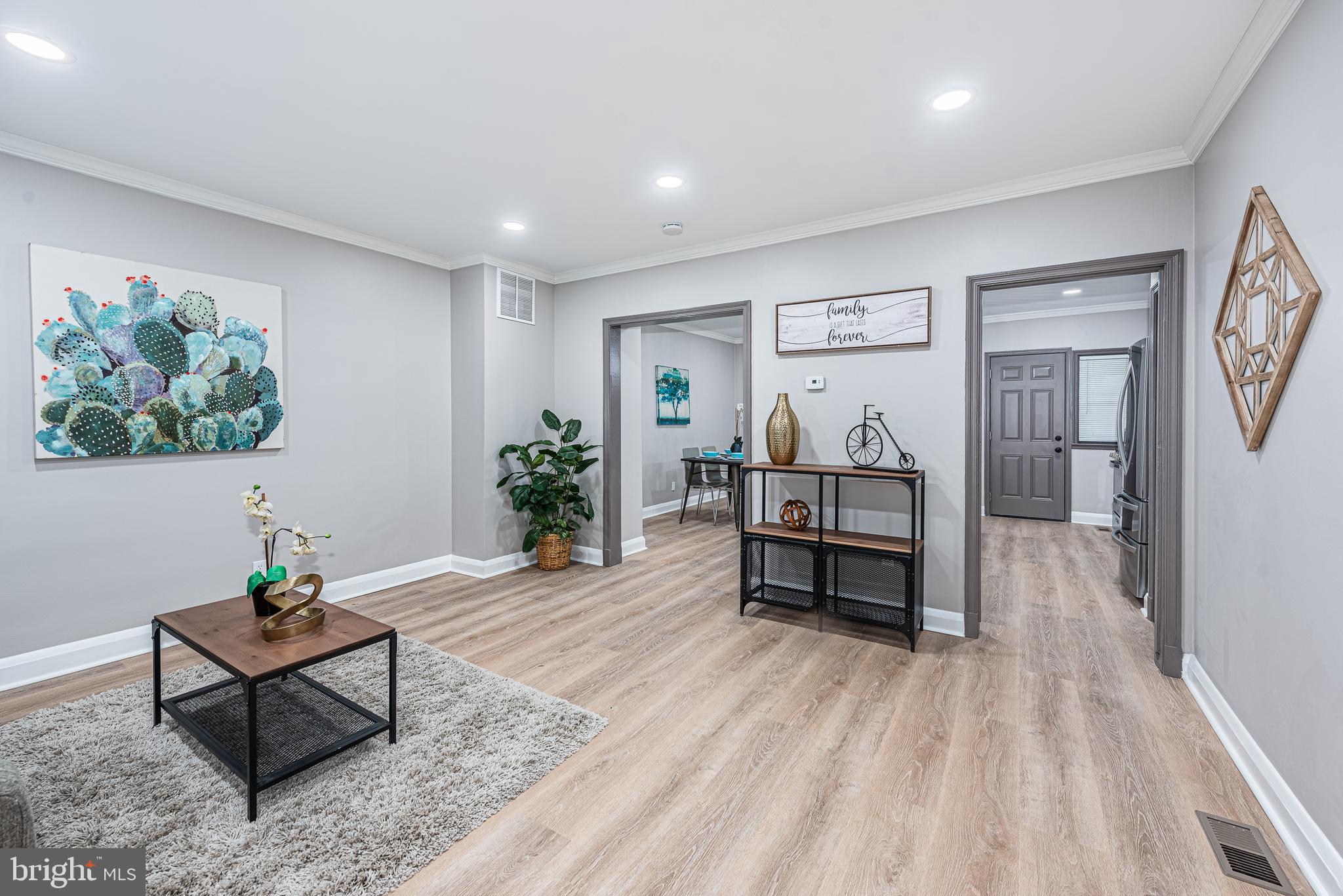 5210 Old Frederick Road Baltimore, MD 21229 - Photo 2 of 26