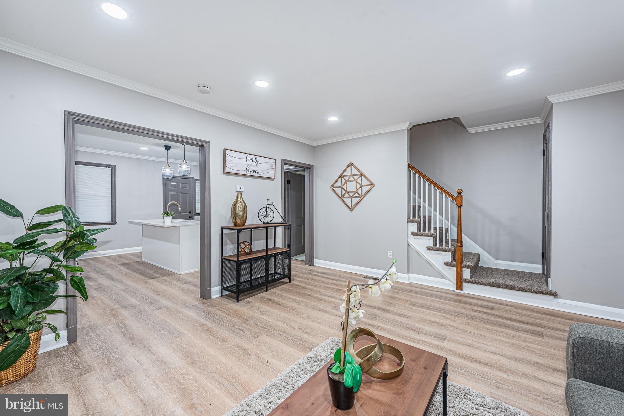 5210 Old Frederick Road Baltimore, MD 21229 - Photo 3 of 26
