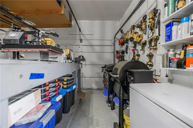 $514,900 | 15855 Gardner West Road, Gardner, KS 66030