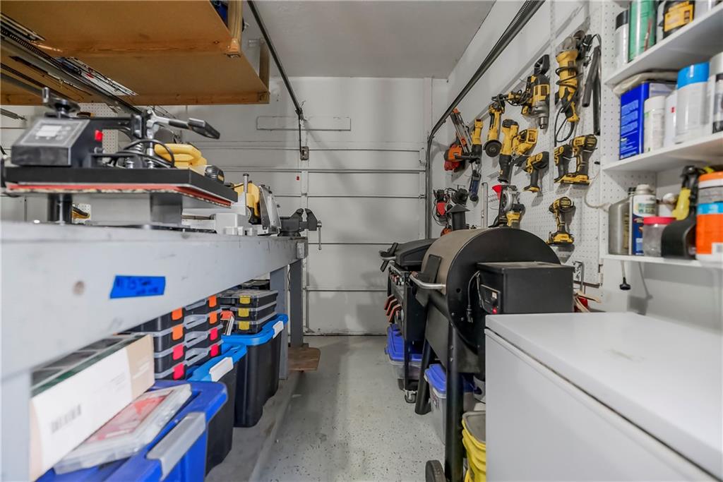 15855 Gardner West Road Gardner, KS 66030 - Photo 28 of 35