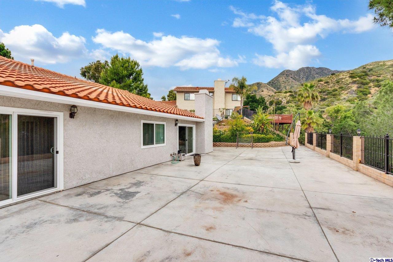 7148 Dos Rios Drive Tujunga, CA 91042 - Photo 22 of 27 Gallery Image 22