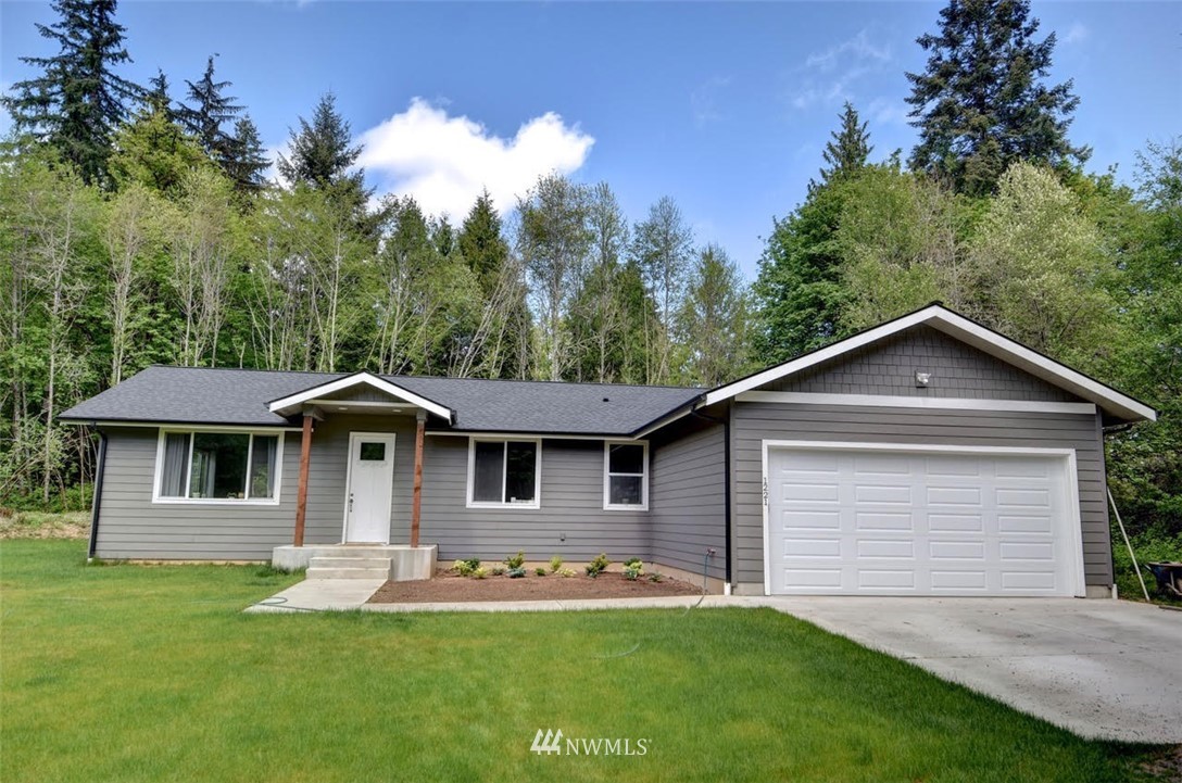 1221 Chapman Road Castle Rock, WA 98611 - Photo 1 of 16 Gallery Image 1