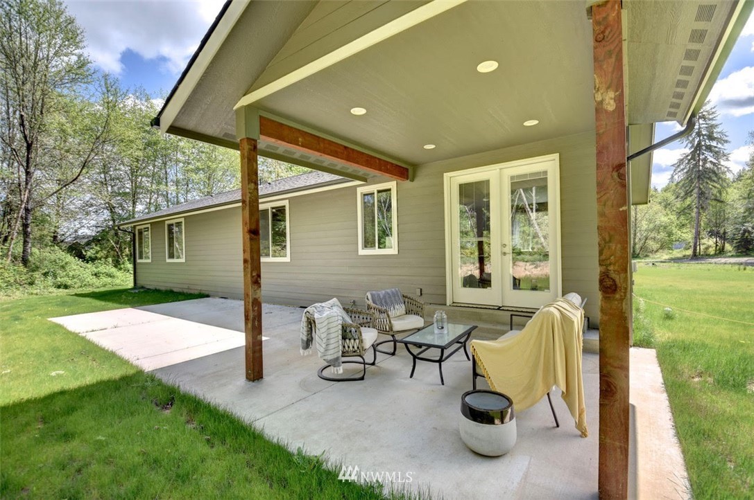 1221 Chapman Road Castle Rock, WA 98611 - Photo 14 of 16 Gallery Image 14