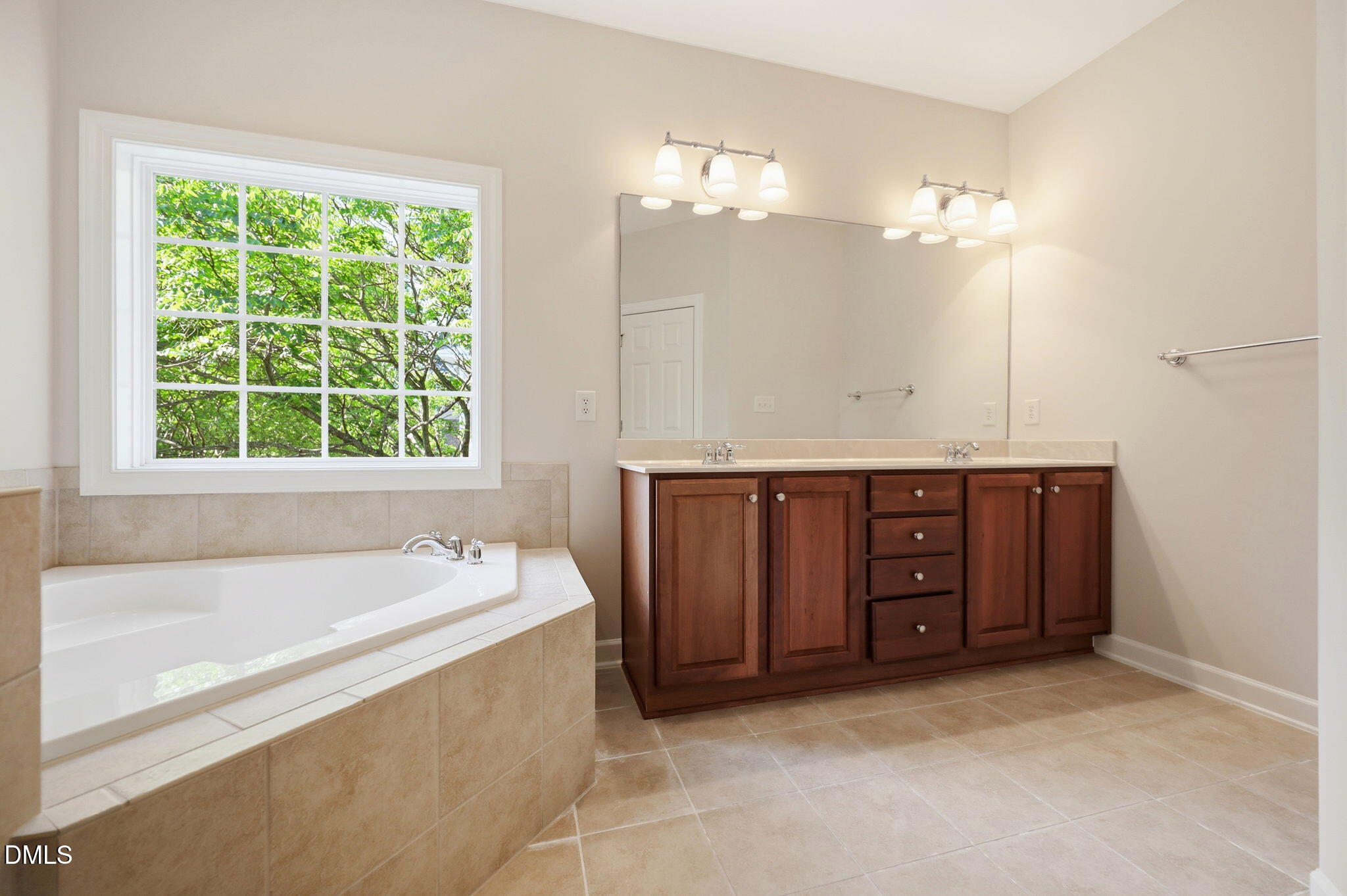 3106 Hudson Hill Lane Raleigh, NC 27612 - Photo 27 of 42 29-web-or-mls-IMG_9726