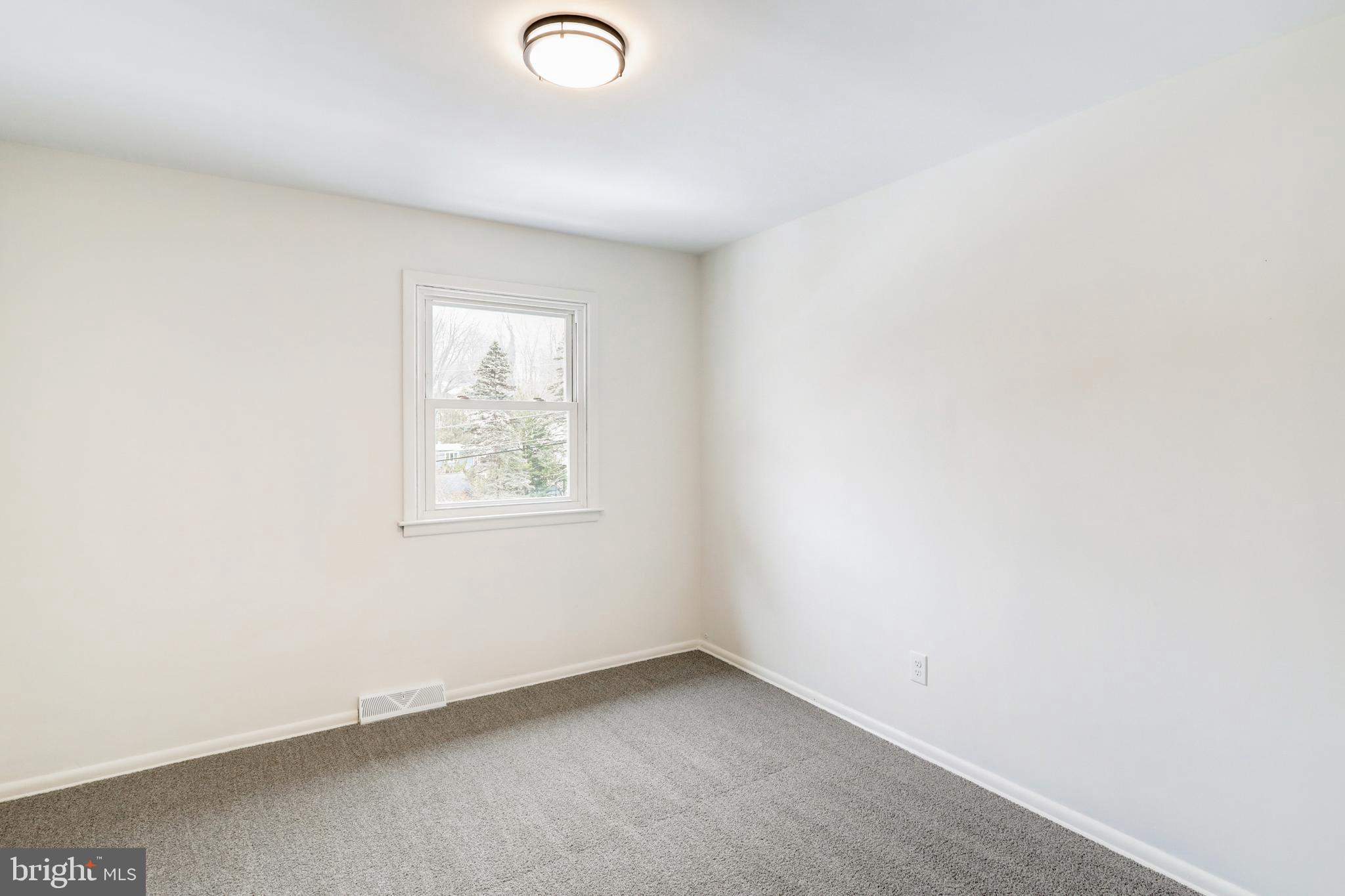 333 Golf Hills Road Havertown, PA 19083 - Photo 14 of 42