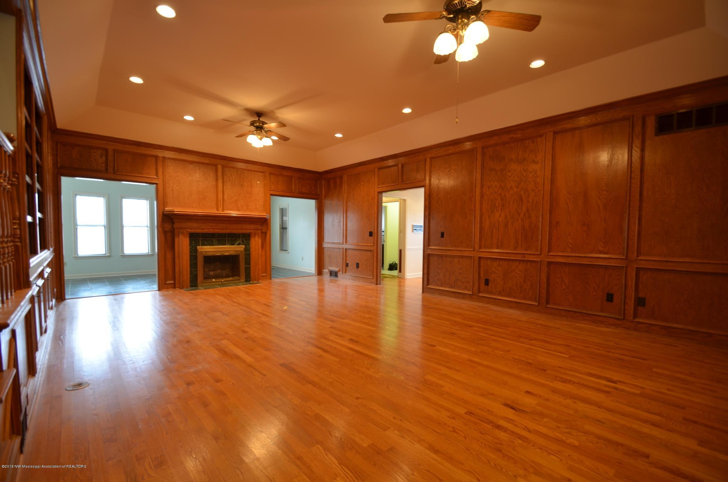 3460 Plum Point Road East Olive Branch, MS 38654 - Photo 12 of 50 014c110e09e5788e151815a742dbc55c4f94e286