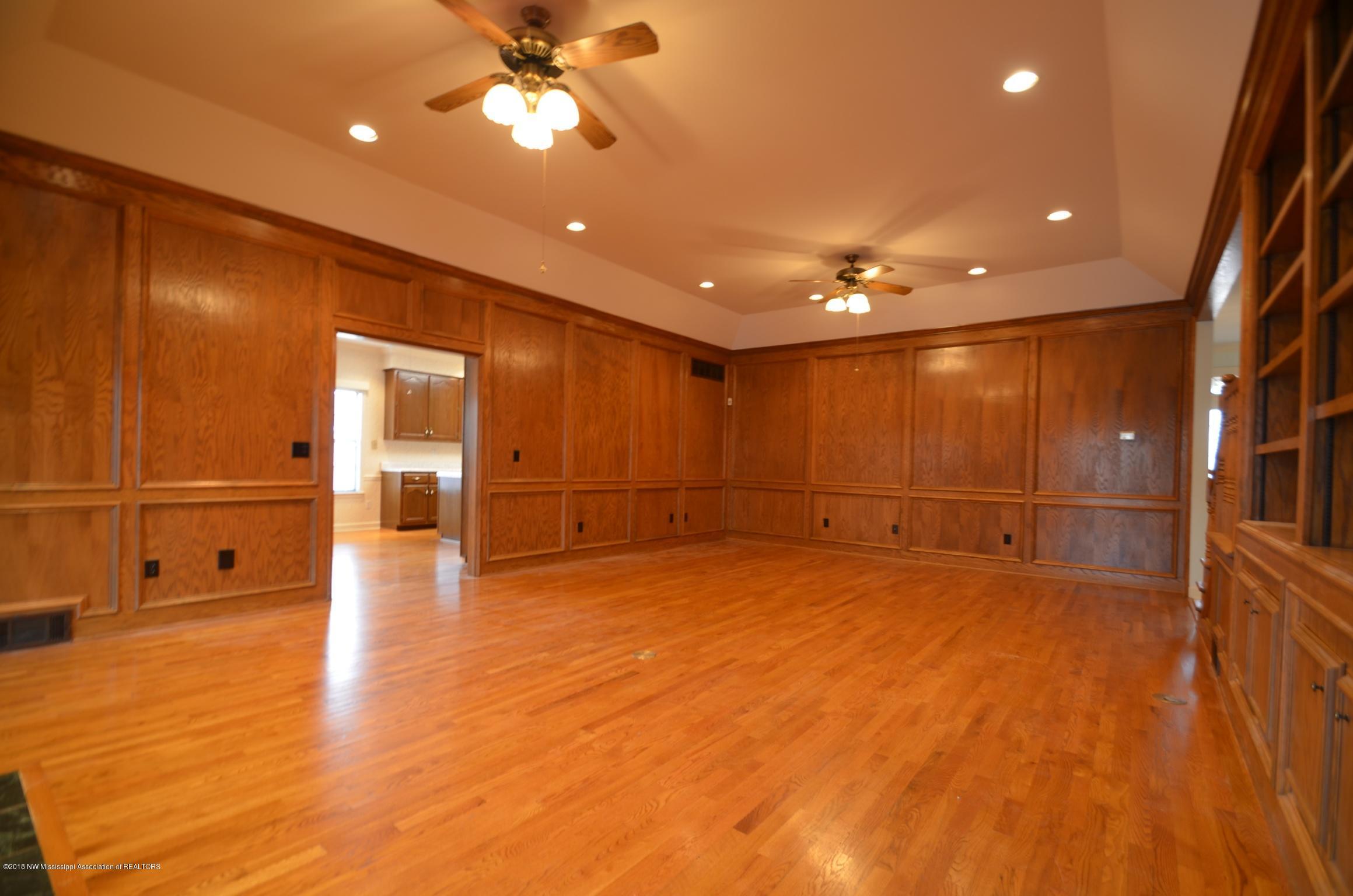 3460 Plum Point Road East Olive Branch, MS 38654 - Photo 13 of 50 0159b8ef8ec77d59ad0396715d7df811e070db3f