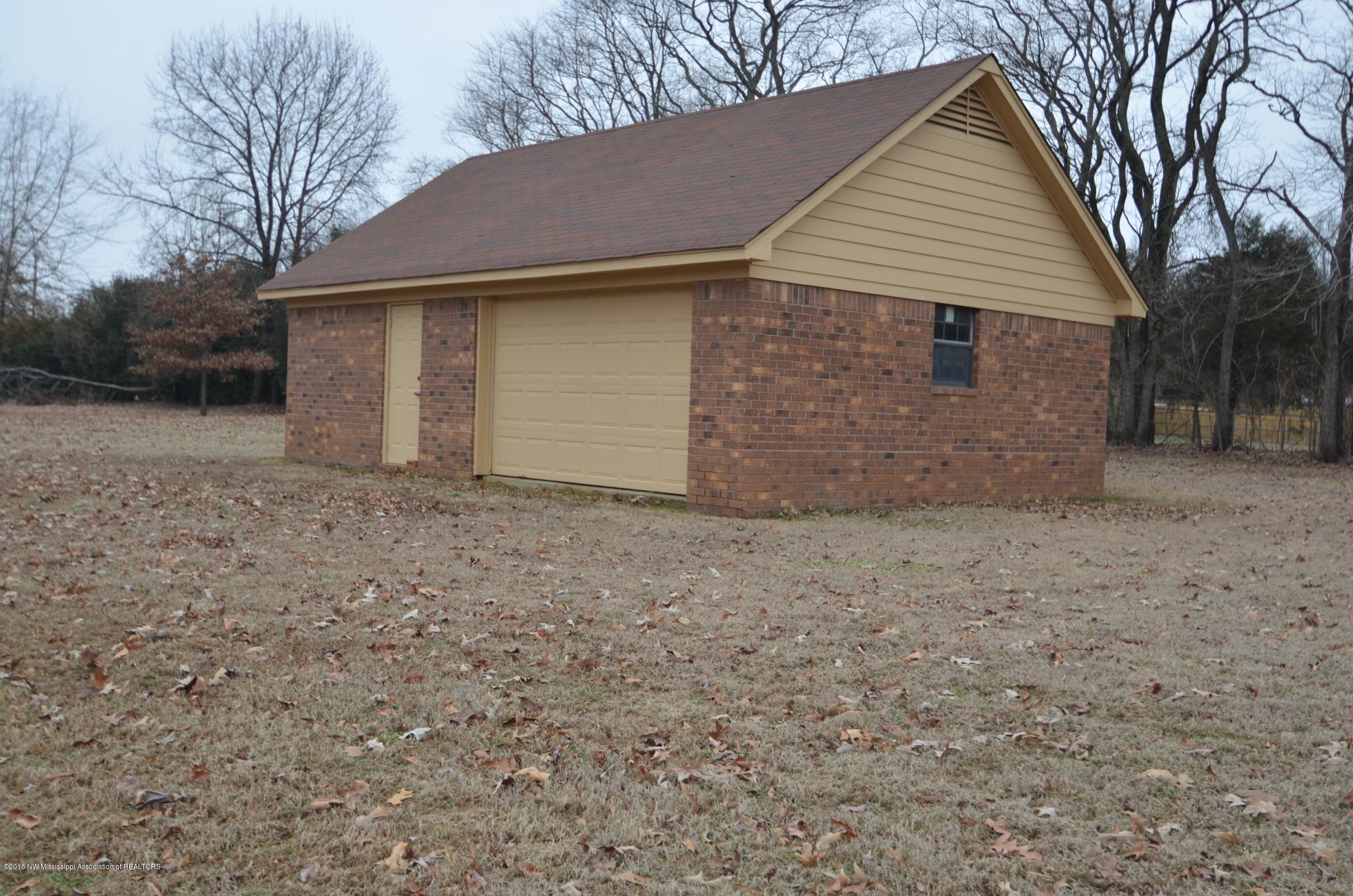 3460 Plum Point Road East Olive Branch, MS 38654 - Photo 49 of 50 012d6f436692757c593ab6224fca1be5173da56e