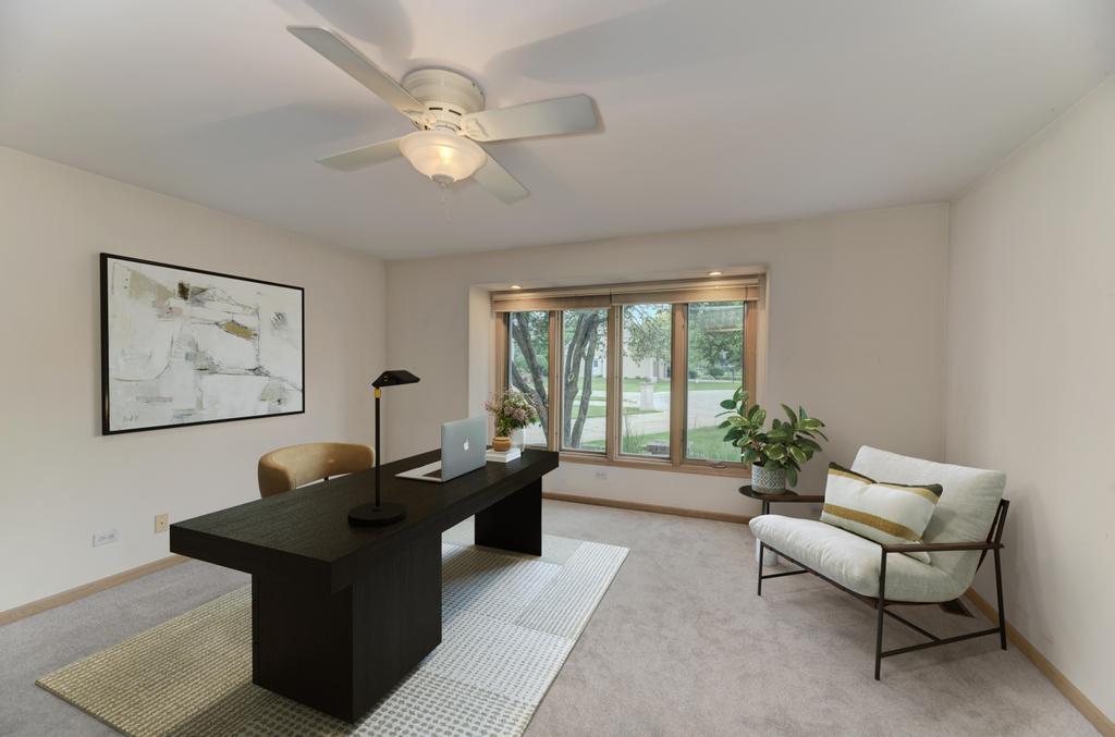 1500 Royal Oak Road Darien, IL 60561 - Photo 4 of 48