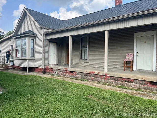 $146,000 | 1711 Charlestown Road, New Albany, IN 47150