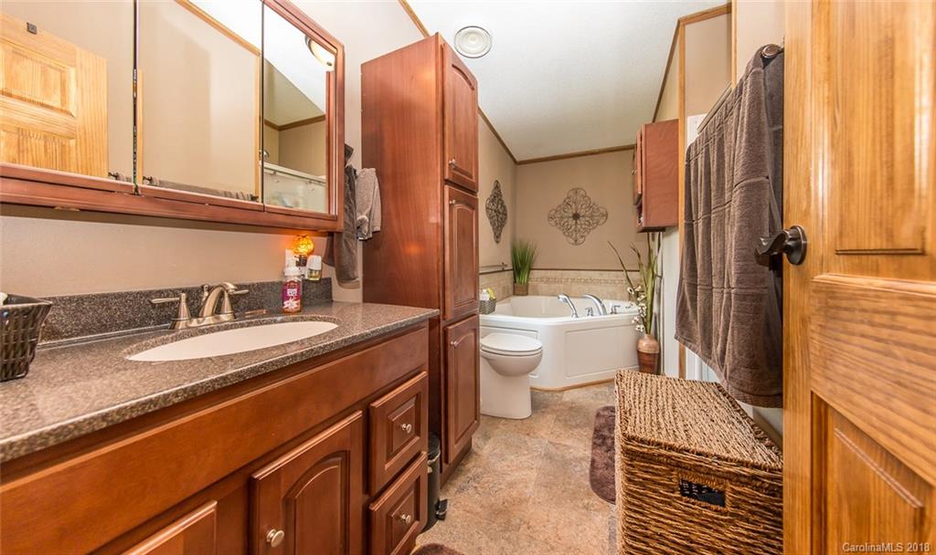 304 Misery Ridge Mill Spring, NC 28756 - Photo 20 of 29 Gallery Image 20