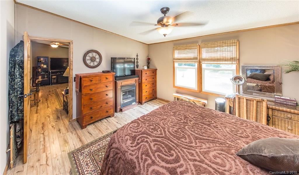 304 Misery Ridge Mill Spring, NC 28756 - Photo 21 of 29 Gallery Image 21