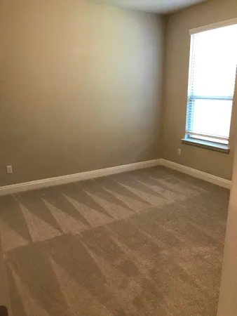 $2,000 | 109 Eli Whitney Way, Hutto, TX 78634