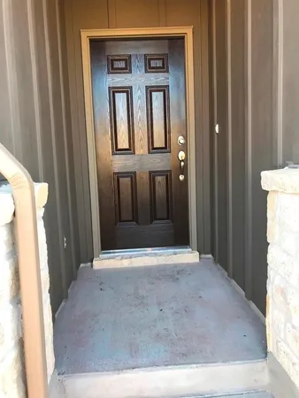 $2,000 | 109 Eli Whitney Way, Hutto, TX 78634