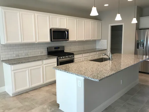 $2,000 | 109 Eli Whitney Way, Hutto, TX 78634