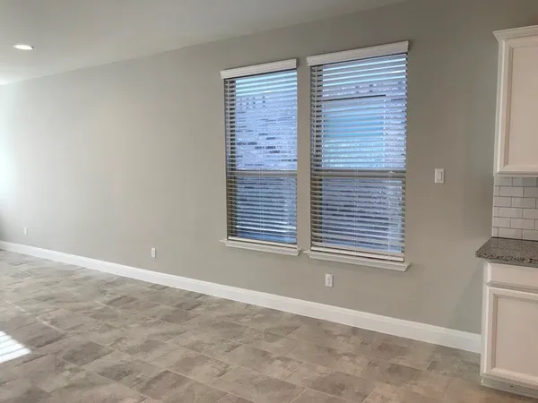 $2,000 | 109 Eli Whitney Way, Hutto, TX 78634