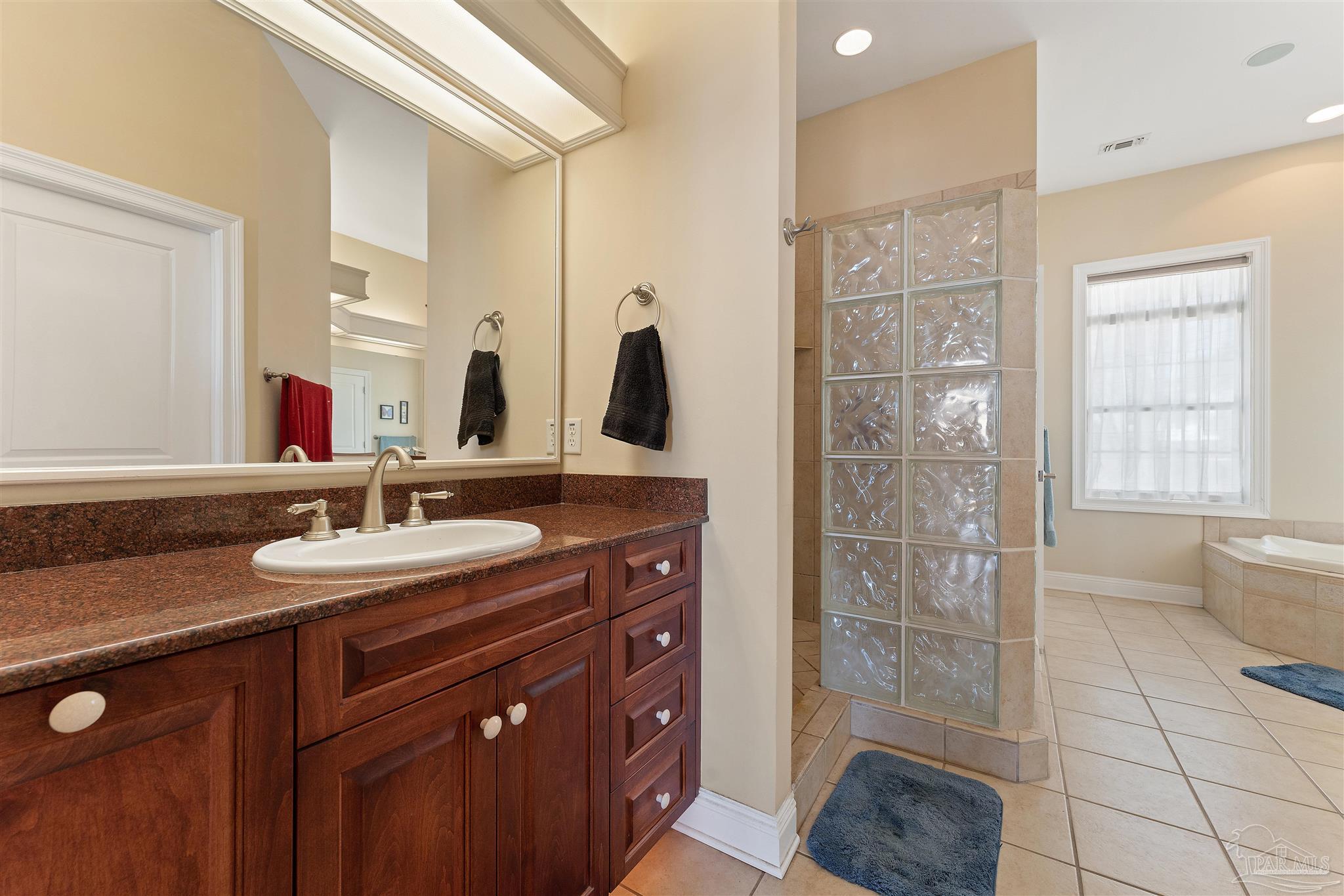 7797 Petersen Point Road Milton, FL 32583 - Photo 34 of 46 Gallery Image 34