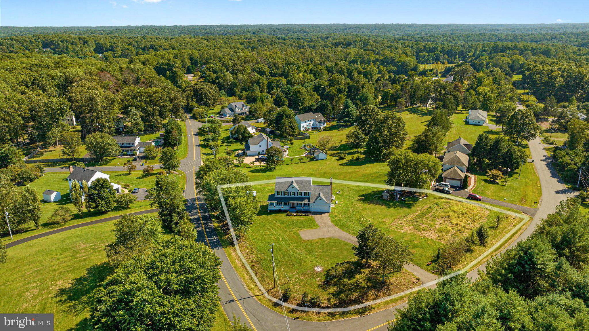 10431 Pineview Road Manassas, VA 20111 - Photo 16 of 51 Wide open spaces on 1.3 acres