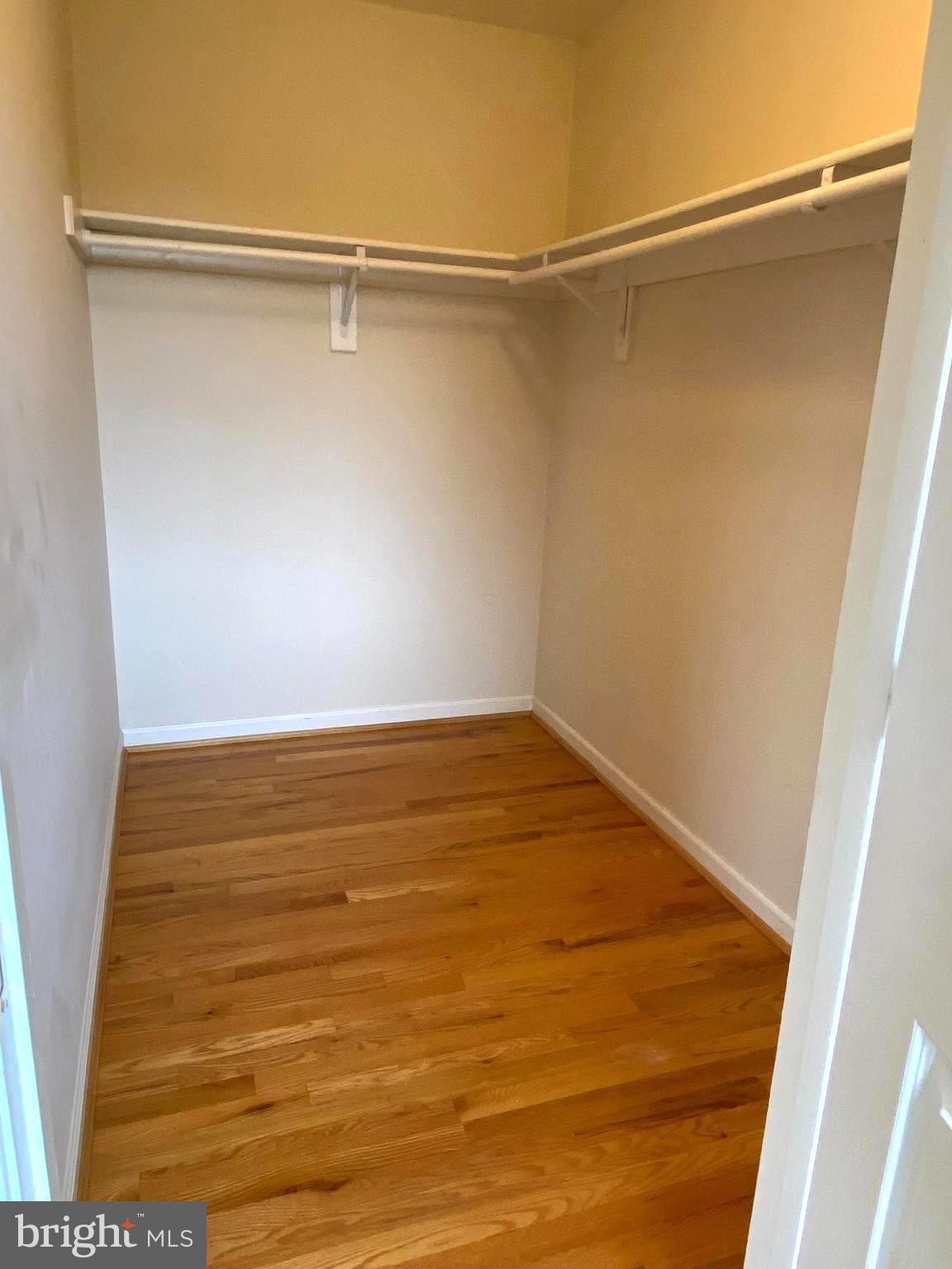 10431 Pineview Road Manassas, VA 20111 - Photo 26 of 51 Giant master suite walk-in closet