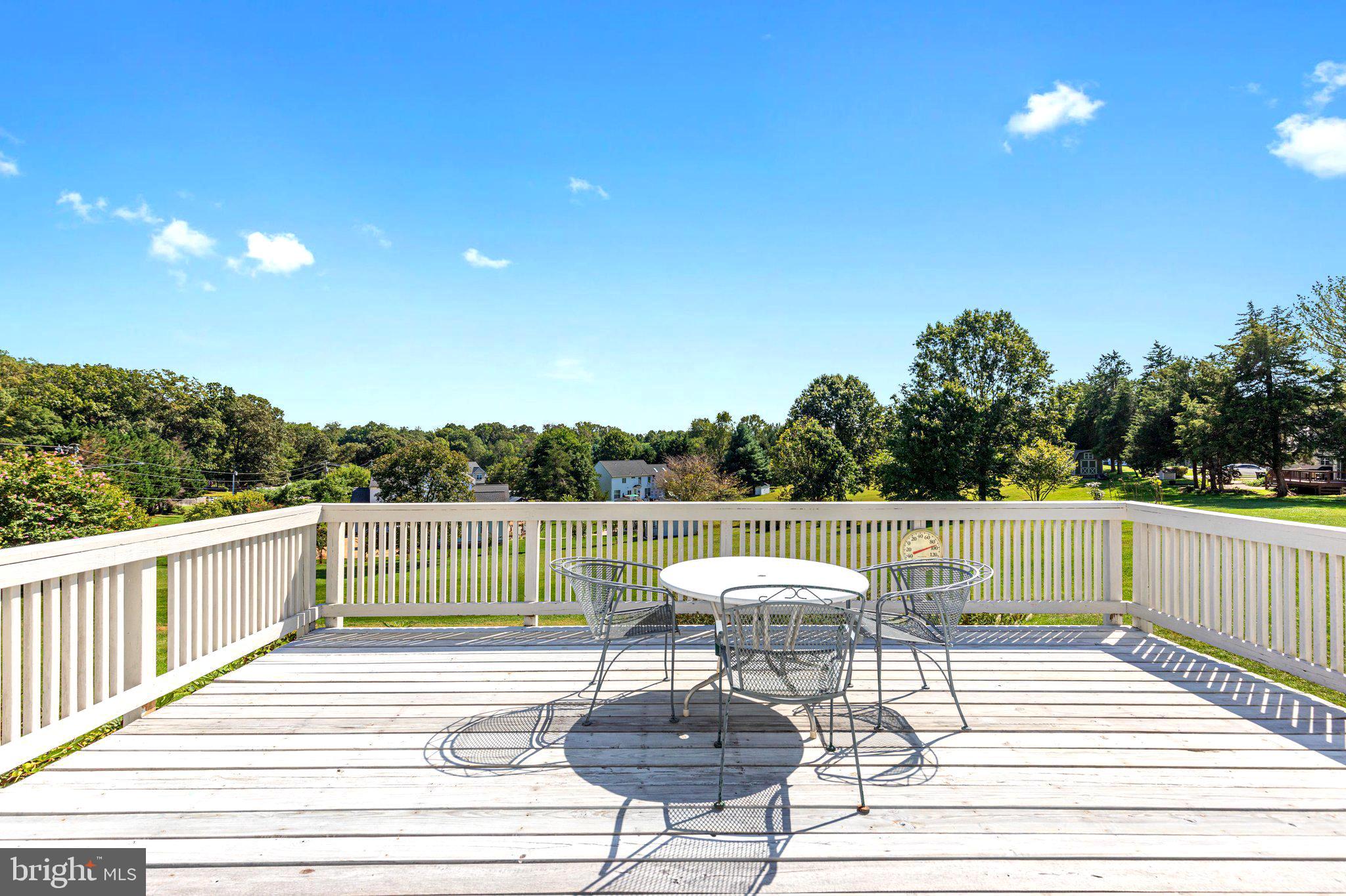 10431 Pineview Road Manassas, VA 20111 - Photo 43 of 51 Spacious outdoor entertaining space