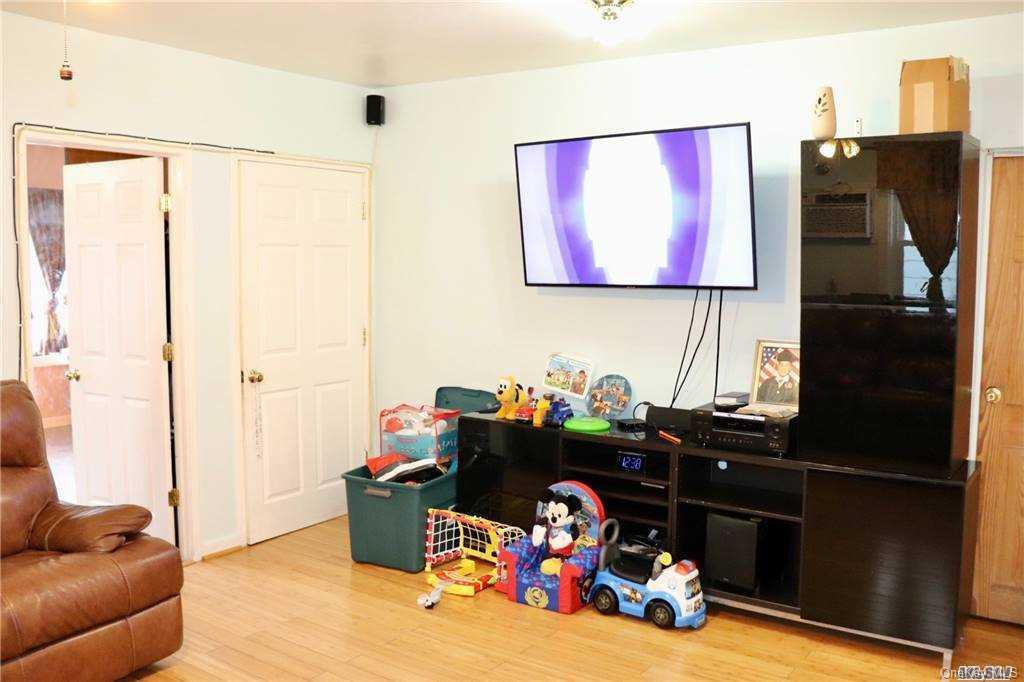 97-11 Cresskill Place Queens, NY 11435 - Photo 21 of 36