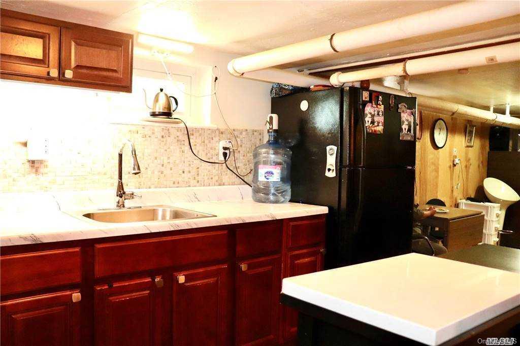 97-11 Cresskill Place Queens, NY 11435 - Photo 32 of 36