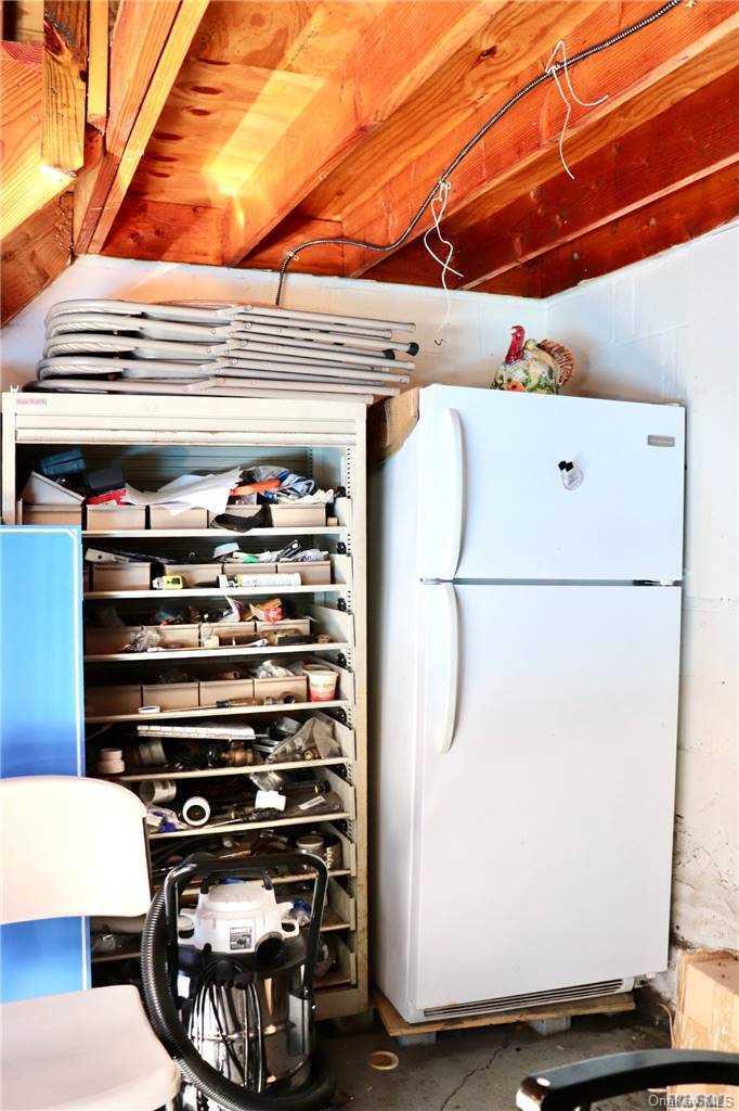 97-11 Cresskill Place Queens, NY 11435 - Photo 8 of 36