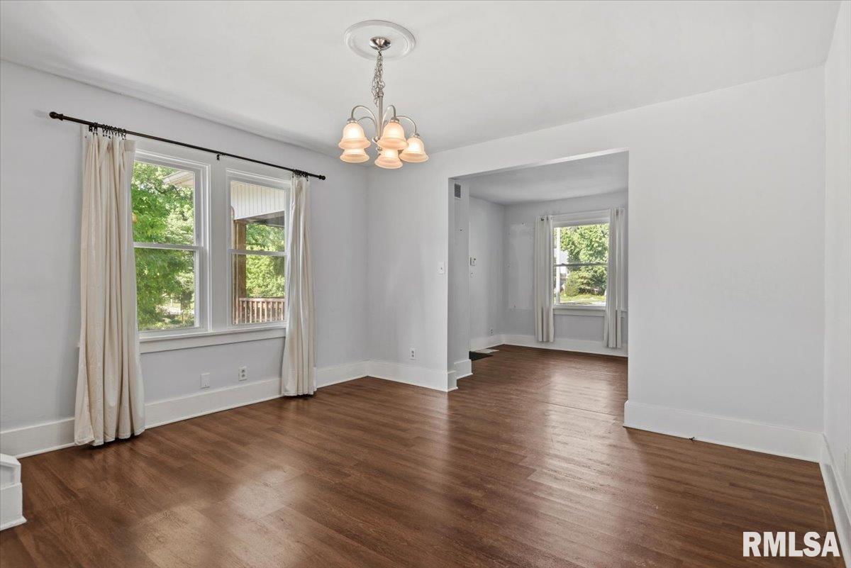 872 South MacArthur Boulevard Springfield, IL 62704 - Photo 12 of 37