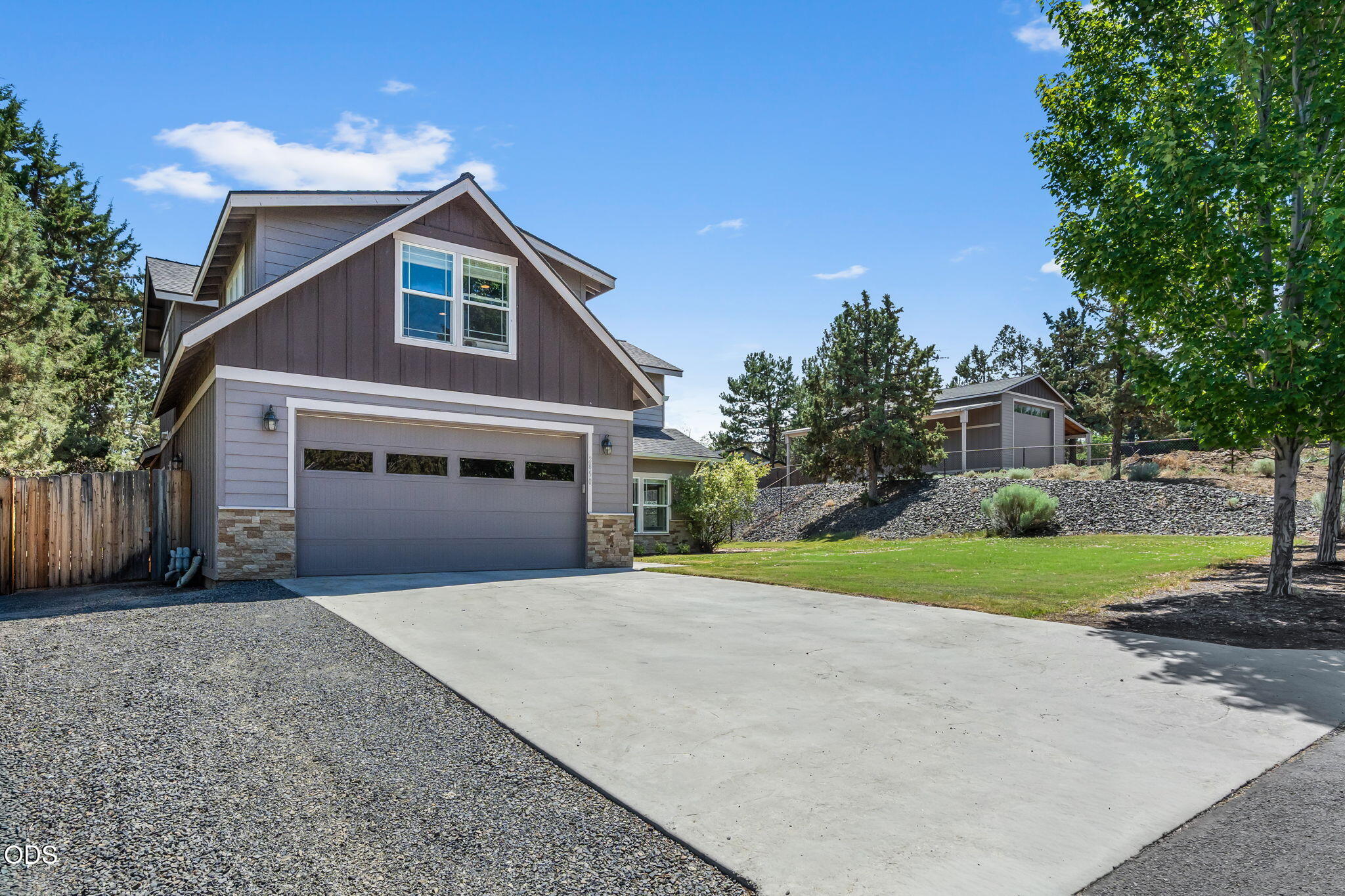 2850 Southwest 33rd Street Redmond, OR 97756 - Photo 1 of 33