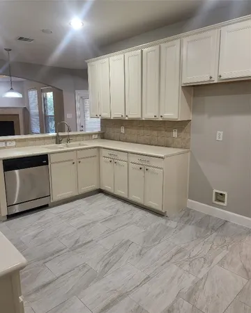 $2,400 | 606 Admiral Bay Lane, Katy, TX 77494