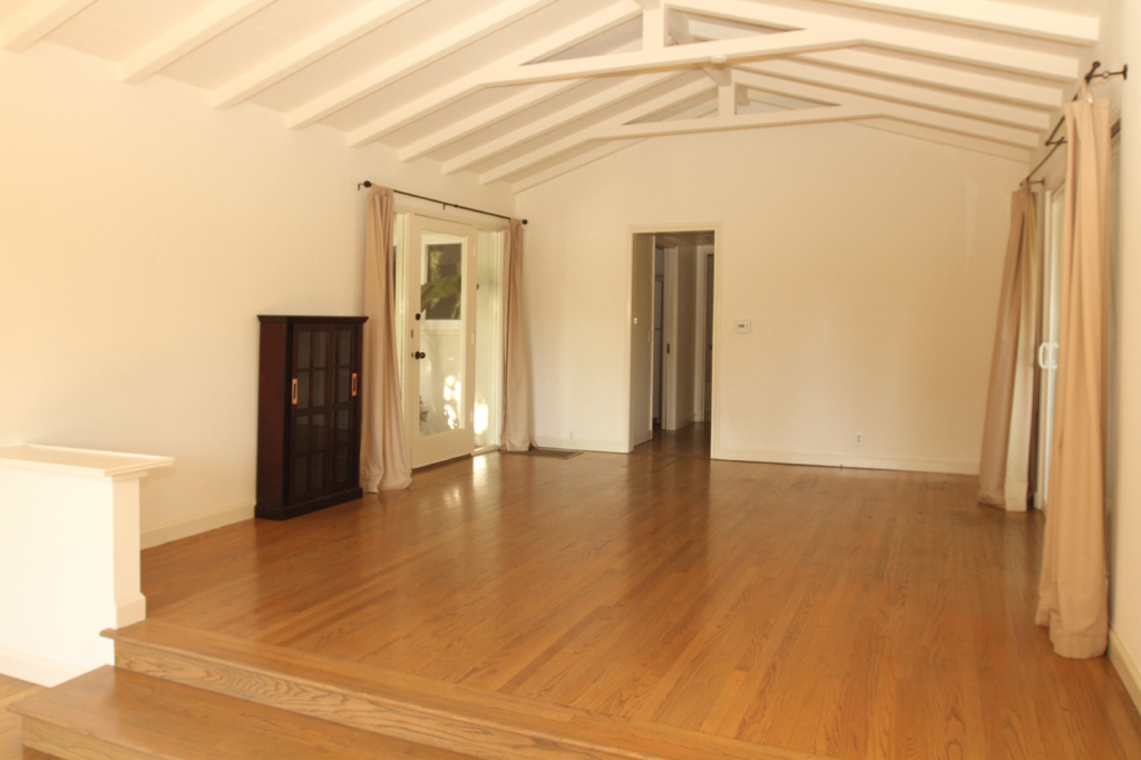 2608 Tallant Road Santa Barbara, CA 93105 - Photo 4 of 10 Dining Room