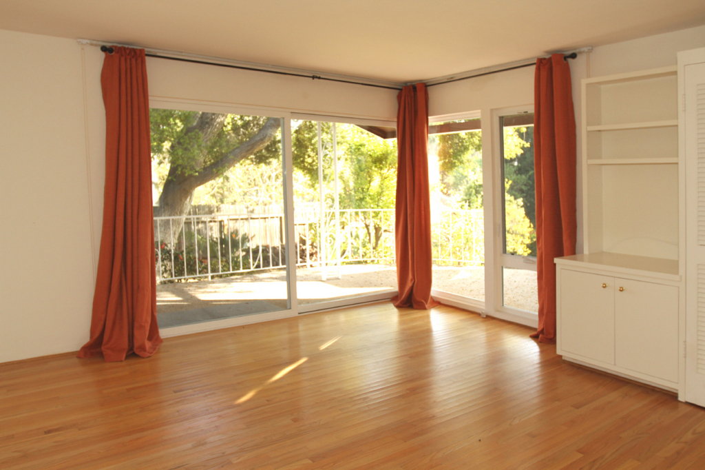 2608 Tallant Road Santa Barbara, CA 93105 - Photo 7 of 10 Master Bedroom