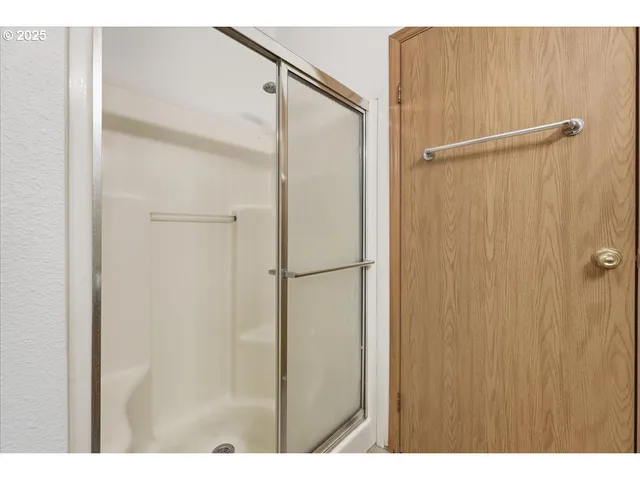 $160,000 | 8300 Northeast Quatama Street, Unit 104, Hillsboro, OR 97006