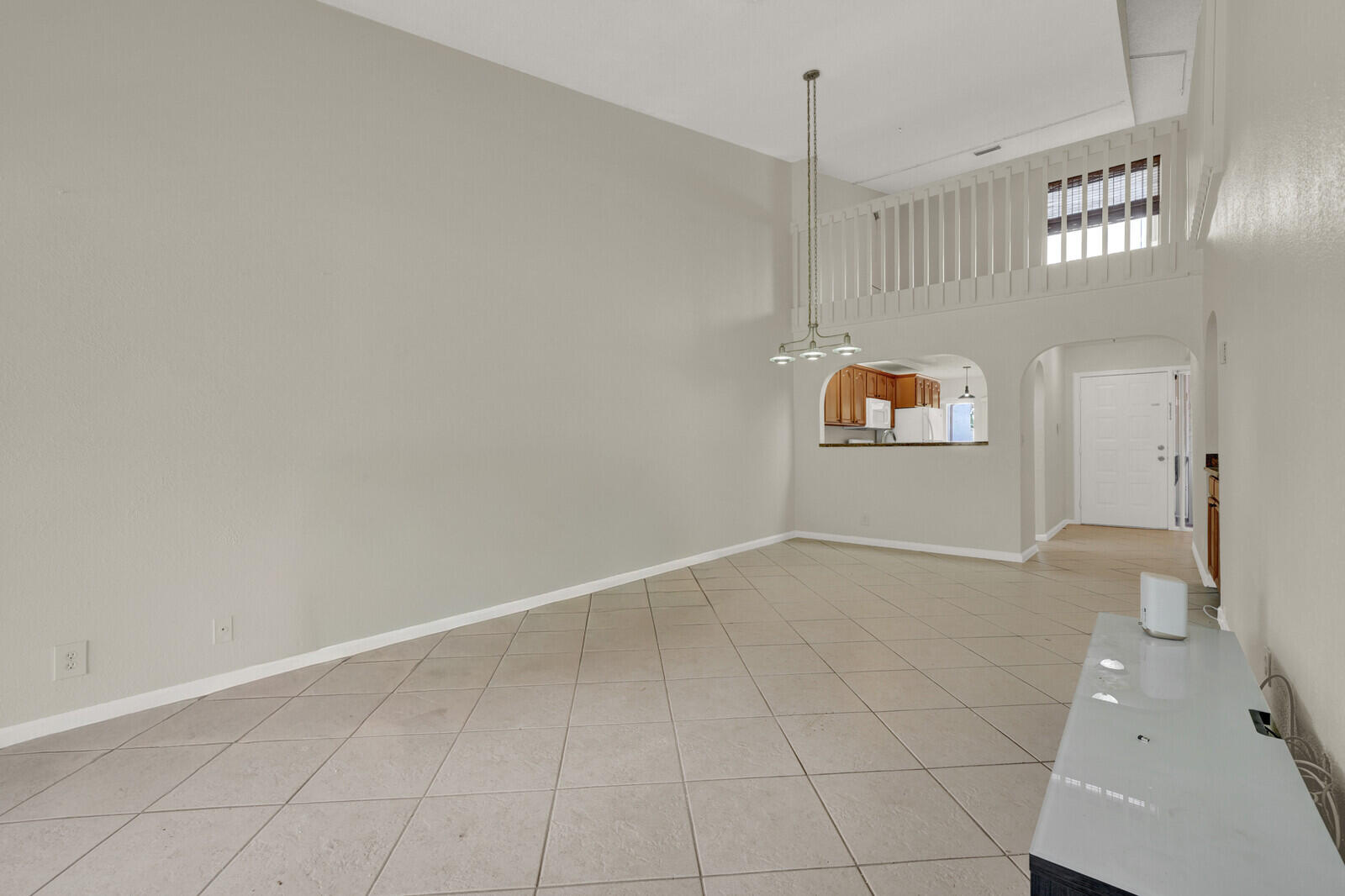 6371 Toulon Drive Boca Raton, FL 33433 - Photo 6 of 33 Living Rom