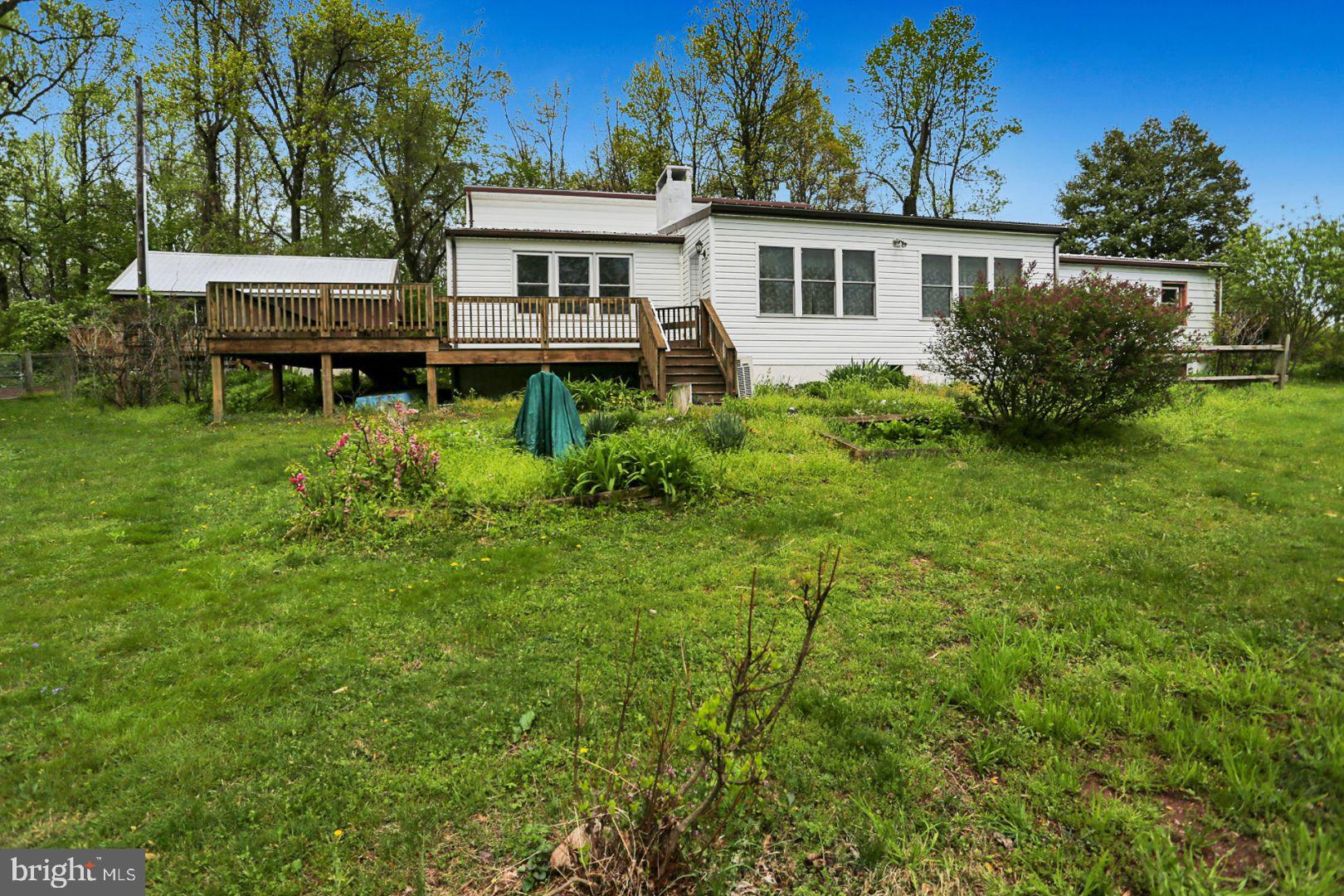 17 Ruffner Road Mohnton, PA 19540 - Photo 1 of 38