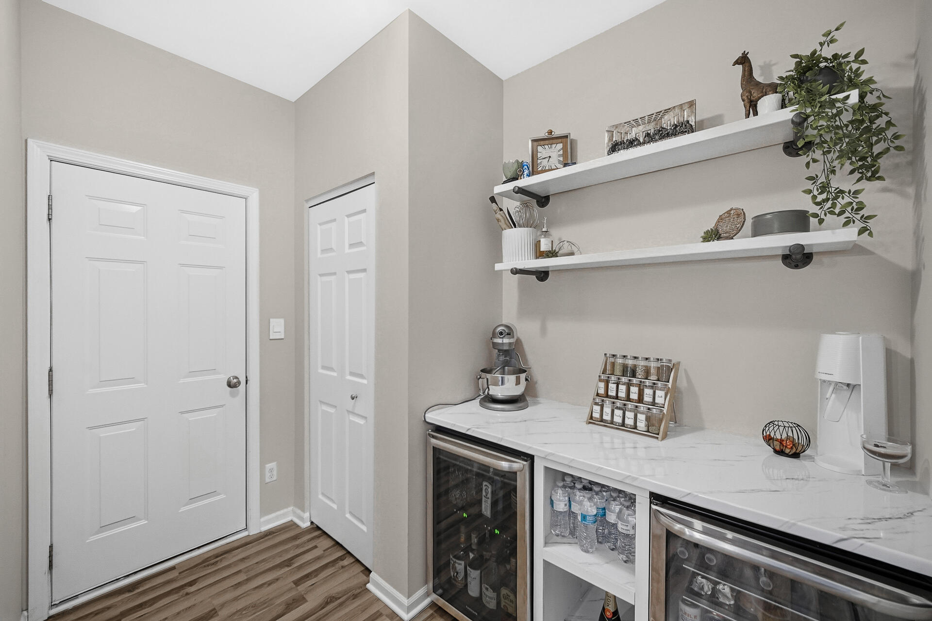 12728 Ellsworth Street Crown Point, IN 46307 - Photo 9 of 30 a utility room with dryer and washer
