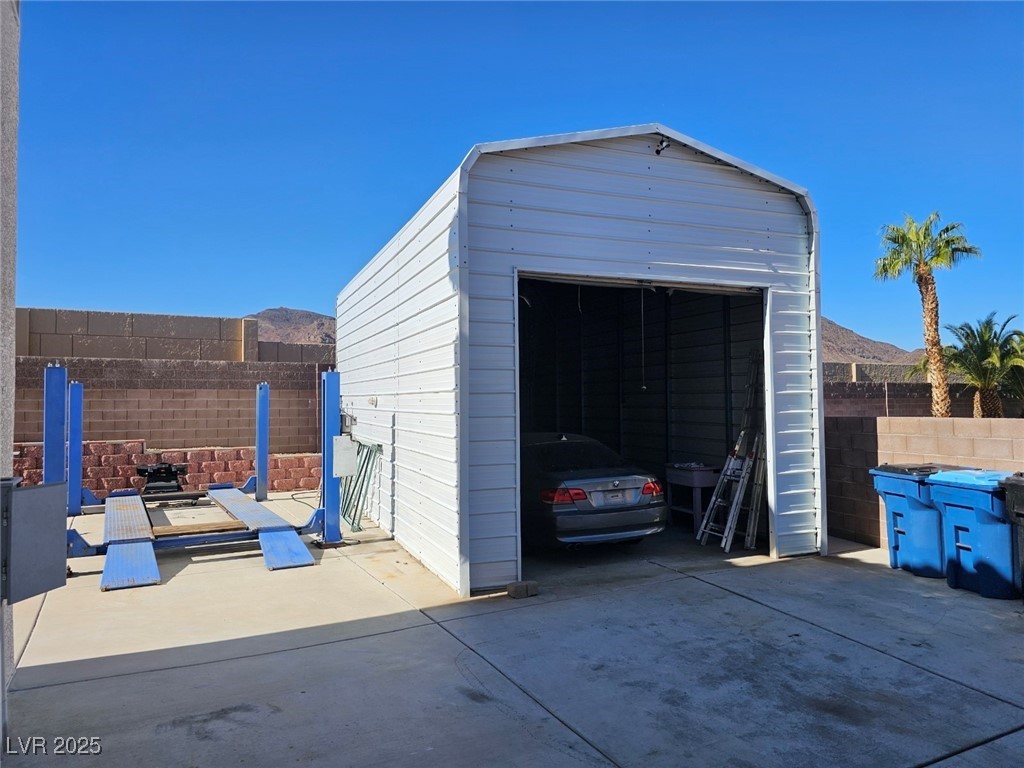 104 Appian Way Henderson, NV 89002 - Photo 26 of 52 View of garage