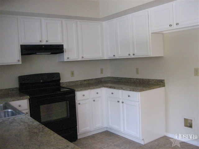 403 Sunset Lane Decatur, IN 46733 - Photo 5 of 13