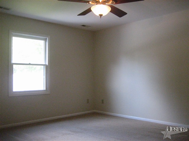 403 Sunset Lane Decatur, IN 46733 - Photo 10 of 13