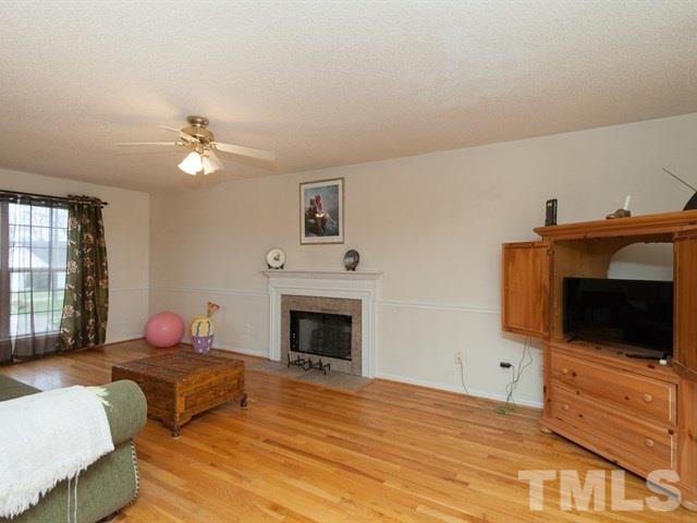 1128 Pilton Place Raleigh, NC 27604 - Photo 11 of 25 Gallery Image 11