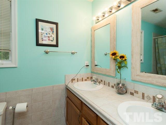 1128 Pilton Place Raleigh, NC 27604 - Photo 18 of 25 Gallery Image 18