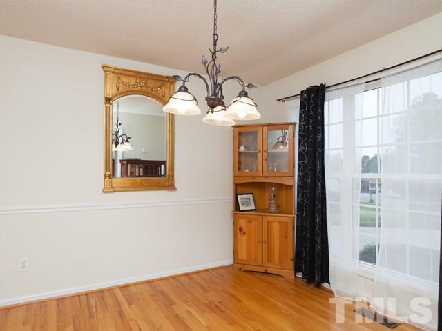 1128 Pilton Place Raleigh, NC 27604 - Photo 4 of 25 Gallery Image 4