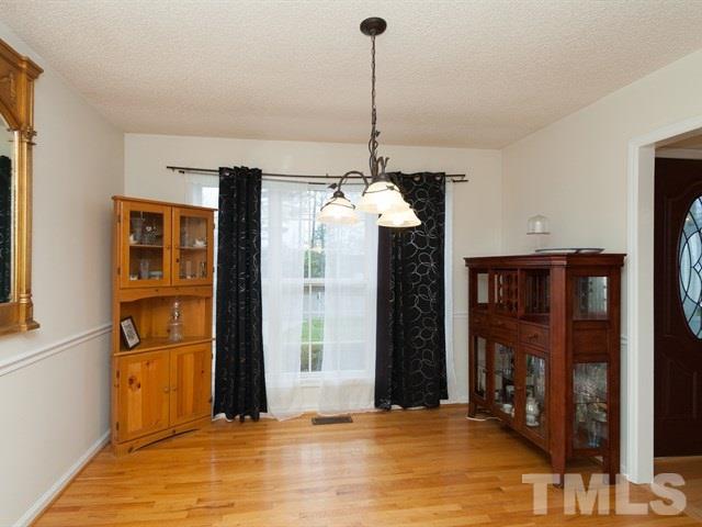 1128 Pilton Place Raleigh, NC 27604 - Photo 5 of 25 Gallery Image 5