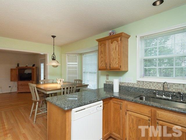1128 Pilton Place Raleigh, NC 27604 - Photo 7 of 25 Gallery Image 7