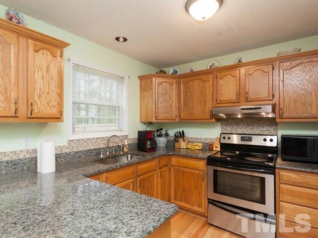 1128 Pilton Place Raleigh, NC 27604 - Photo 8 of 25 Gallery Image 8
