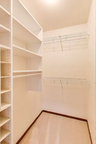 $259,000 | 1316 Barclay Lane, Deerfield, IL 60015